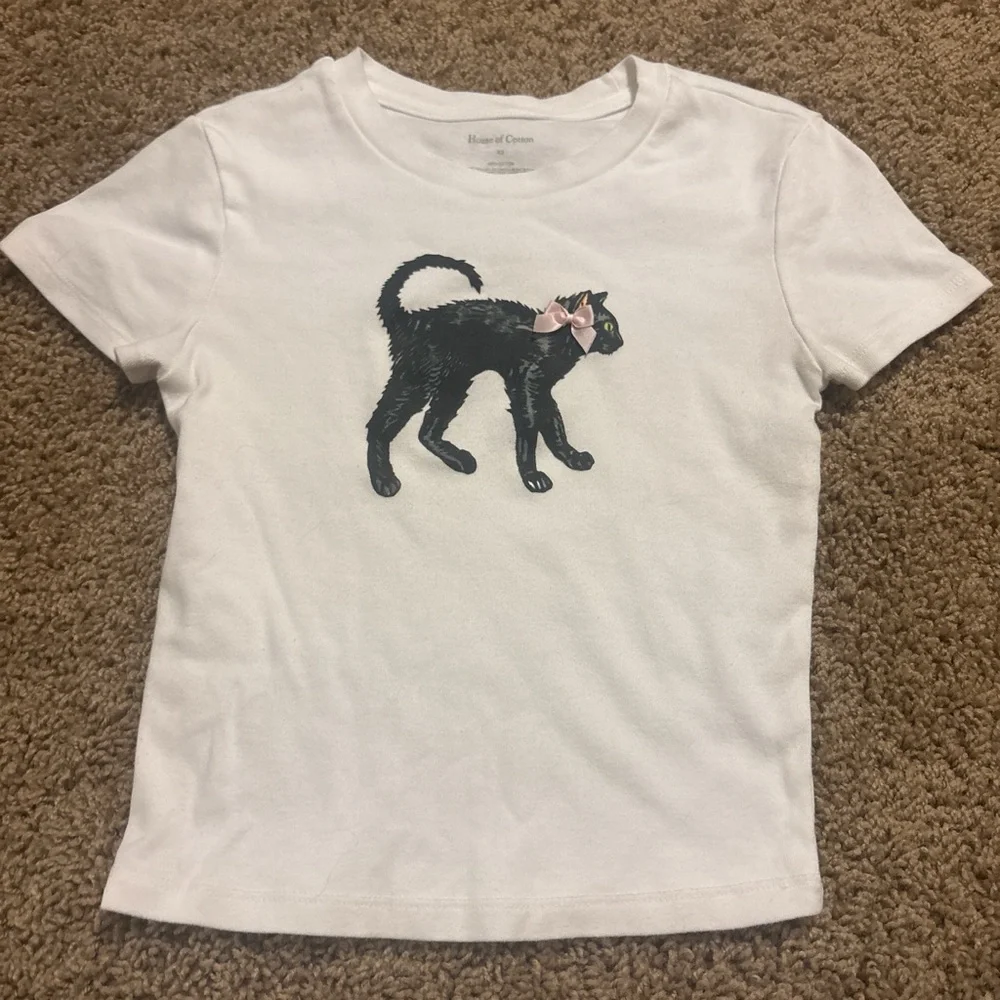 Black Cat Graphic White T-Shirt